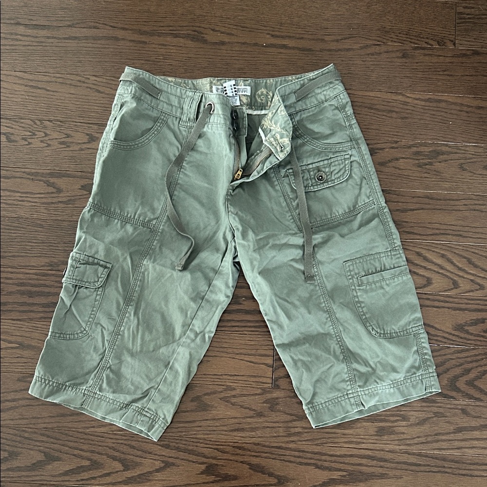 Point Zéro Green Cargo Shorts